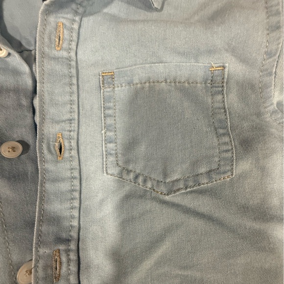 Ben Sherman boys long-sleeved button-down shirt in size 4T. - Picture 6 of 7